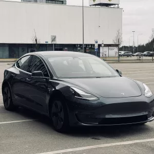RESERVATION TESLA MODEL 3 - FULL OPTION